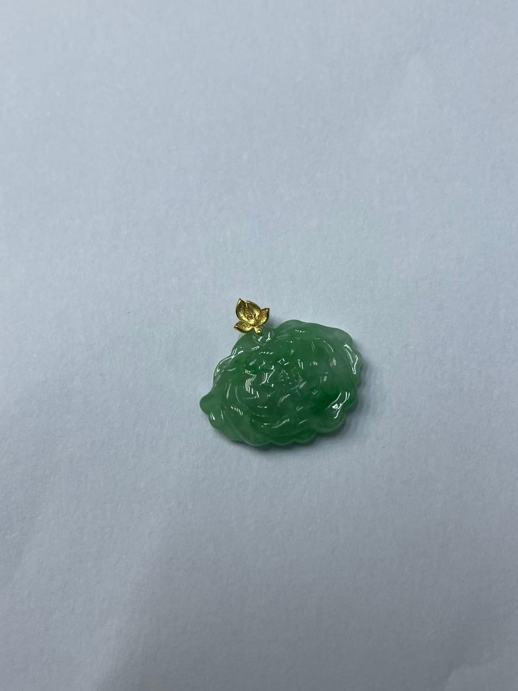 Grade A Natural Clear Water Green Lotus Jadeite Pendant With Solid 18K Gold Bail For Women